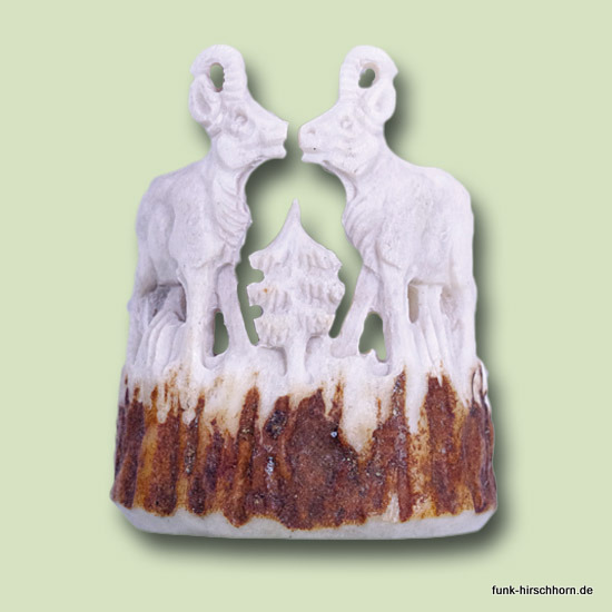 Tuchring mit geschnitzten Gemsen